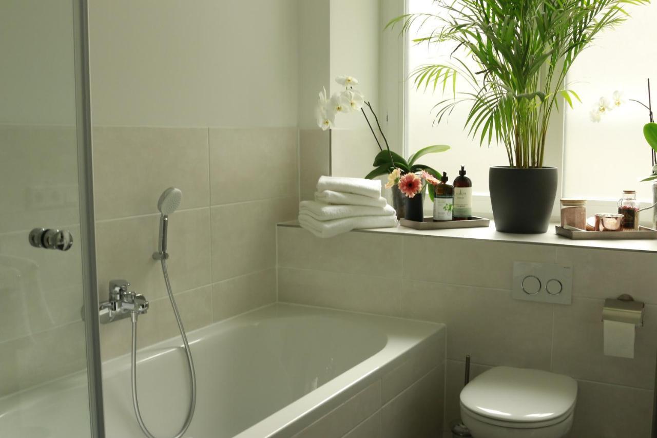 Am City Apartment 24H Self-Check-In, Free Parking, U-Bahn 350M, Netflix Nürnberg Exterior foto